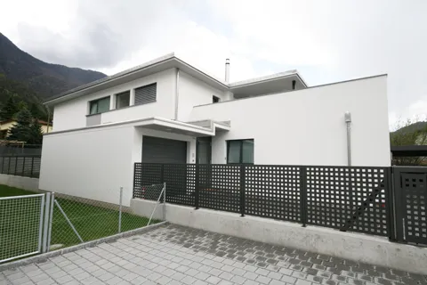Casa bifamiliare a Claro